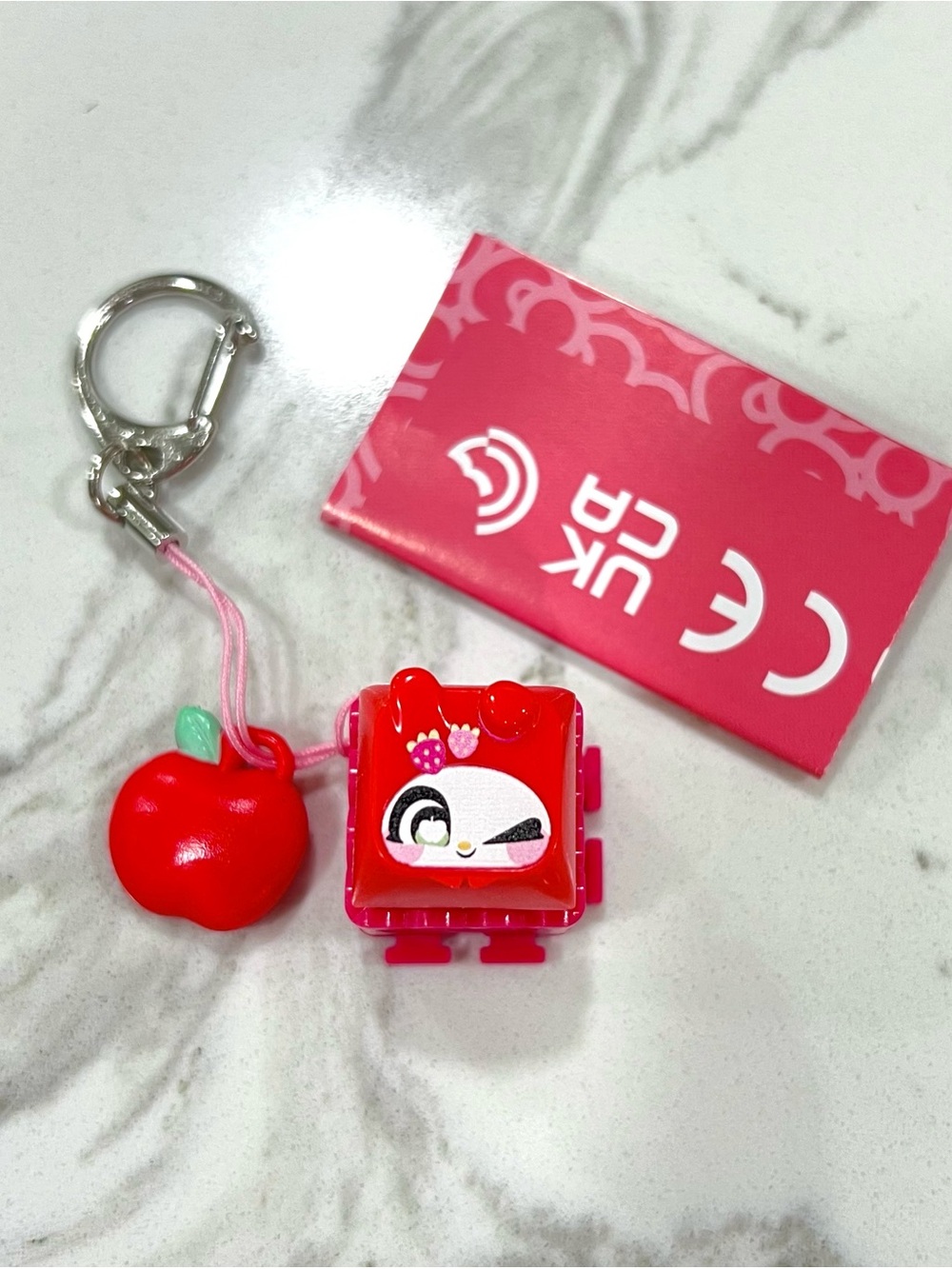 Hello Kitty Clickeez - My Melody mystrawberry.x Series 1 + Charm, Keychain &